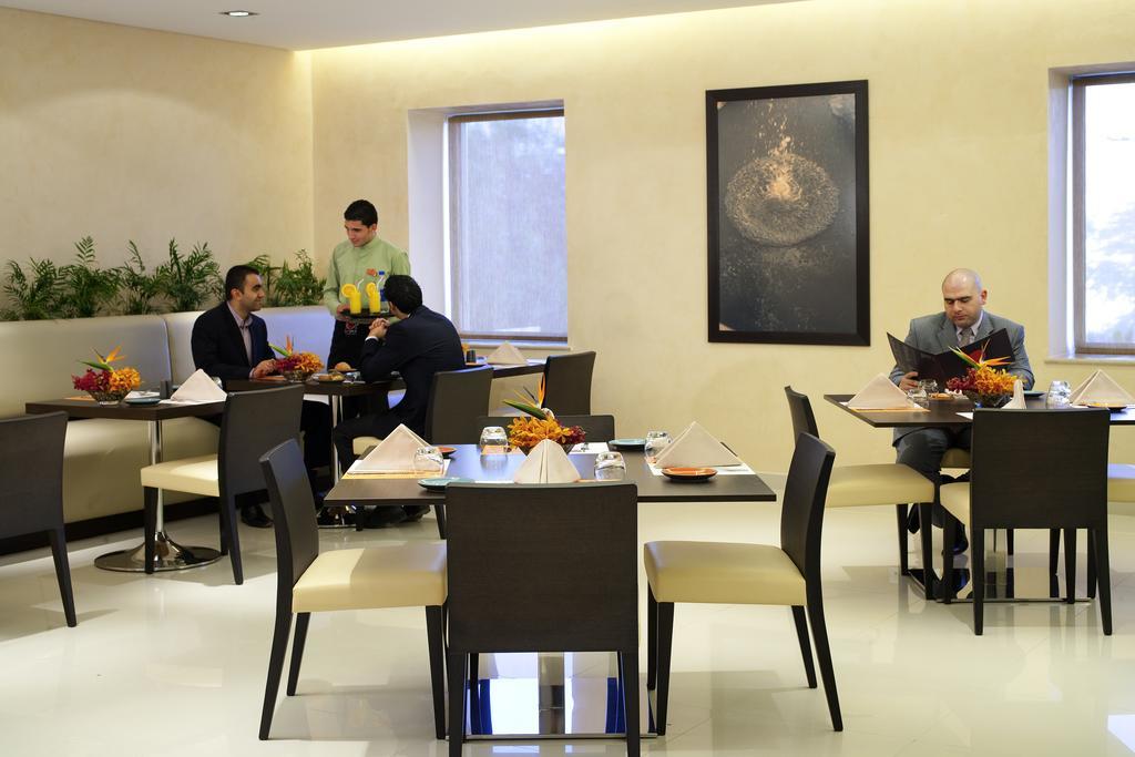Ibis Amman Hotel Luaran gambar